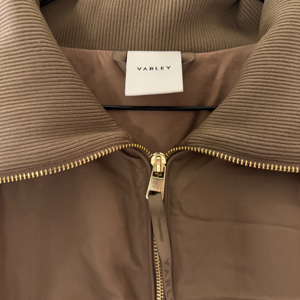Varley spring jacket - Picture 2 of 6